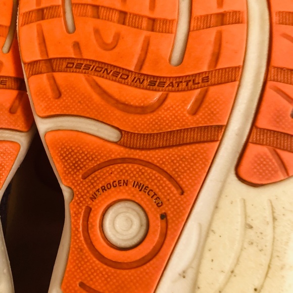 Brooks Glycerin Active Sneakers Shoes - Picture 3 of 6